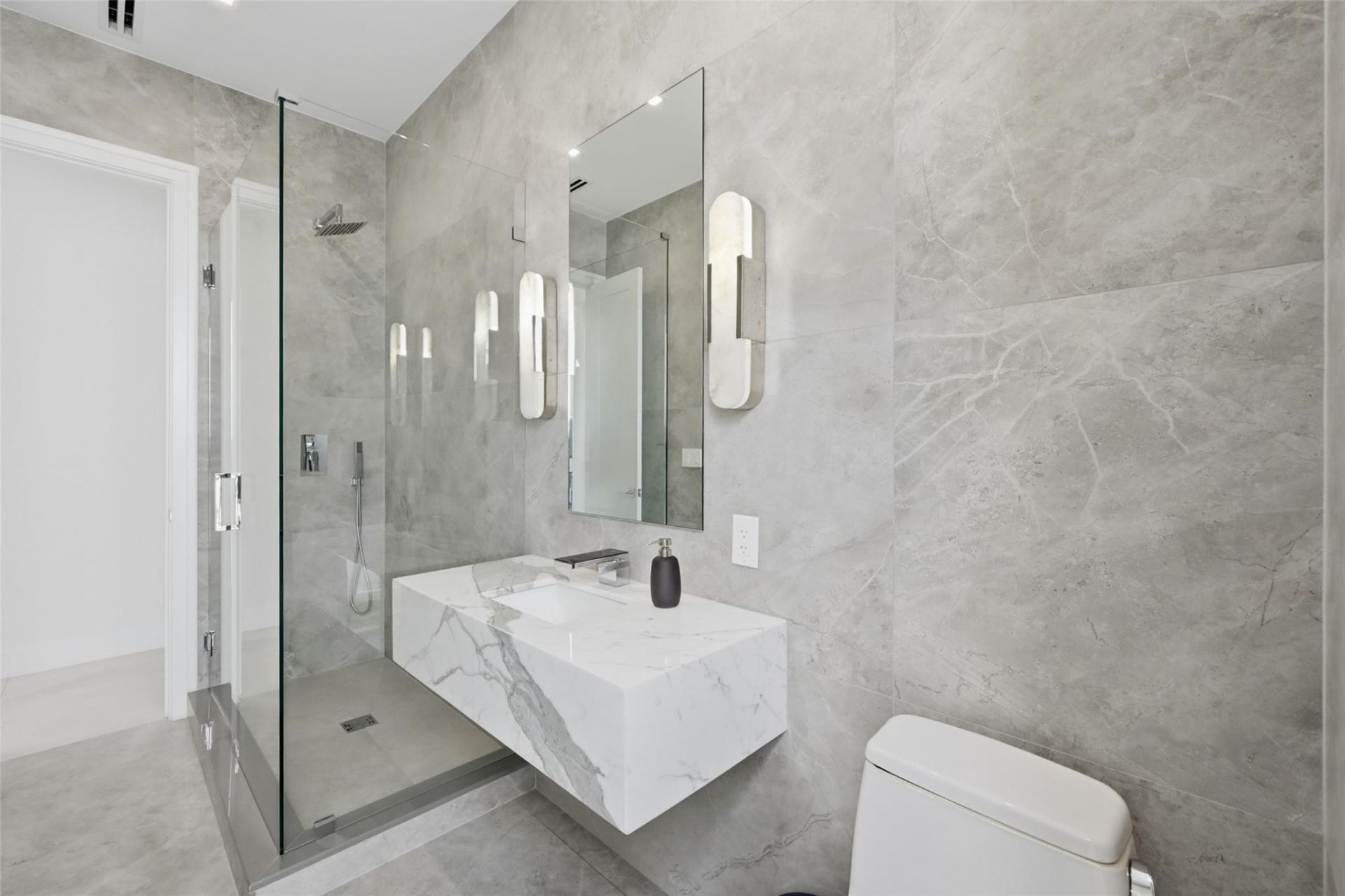 1517 SE 12th Court, Fort Lauderdale, FL 33316 Photo