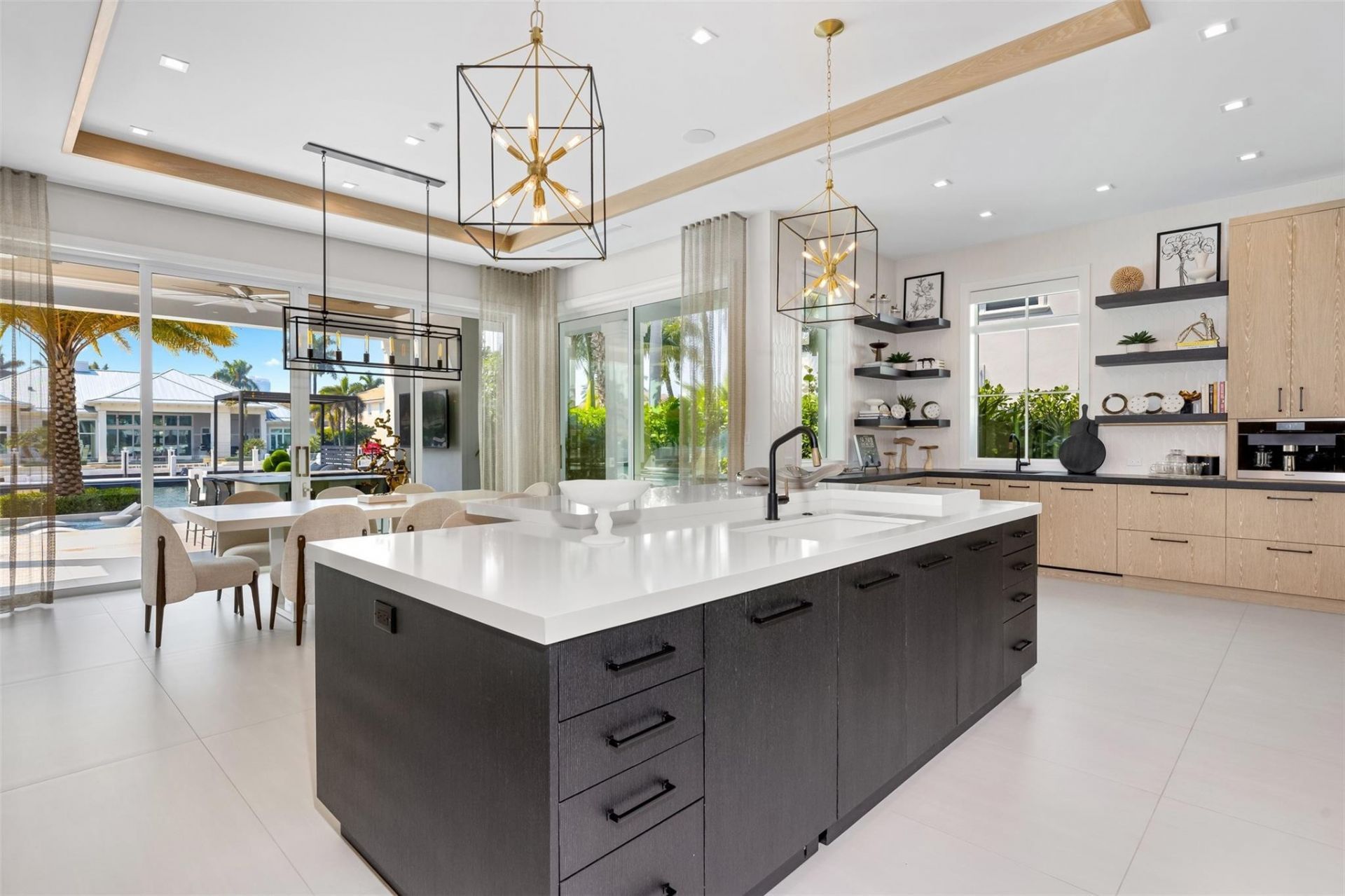 2520 Del Lago Drive, Fort Lauderdale, FL 33316 Photo