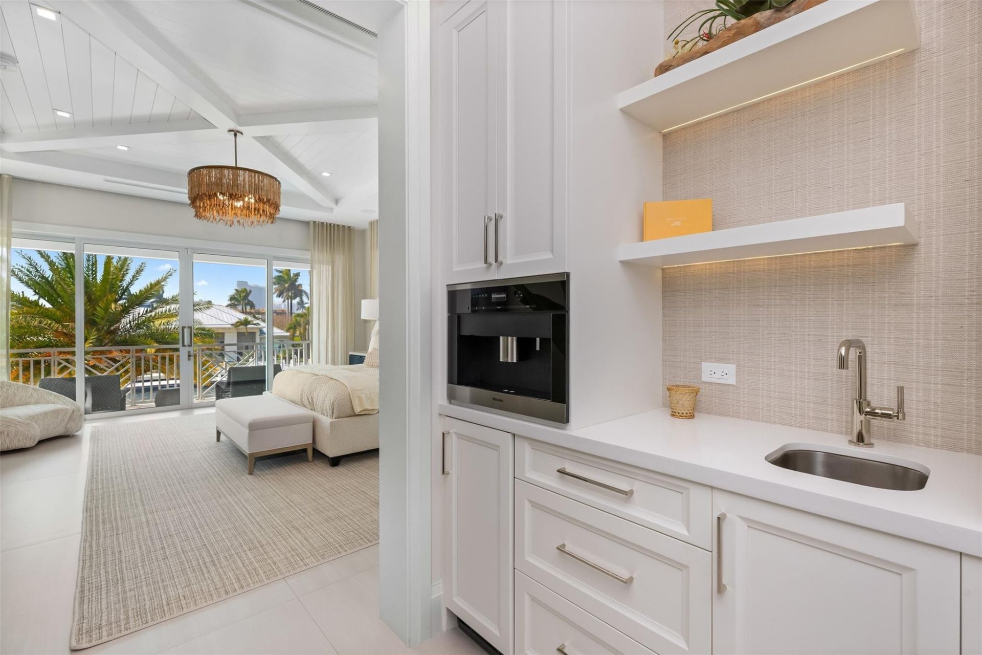 2520 Del Lago Drive, Fort Lauderdale, FL 33316 Photo