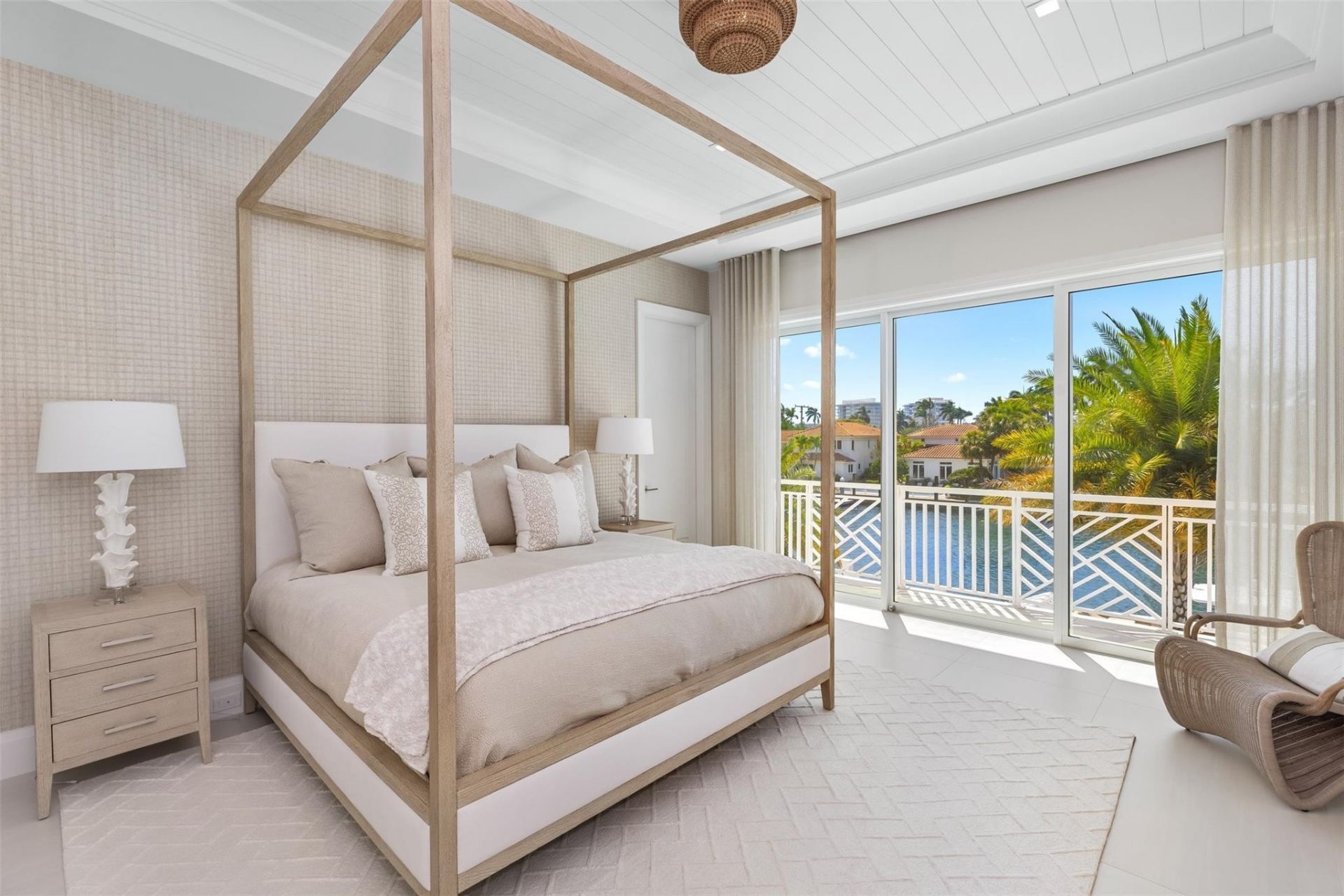 2520 Del Lago Drive, Fort Lauderdale, FL 33316 Photo