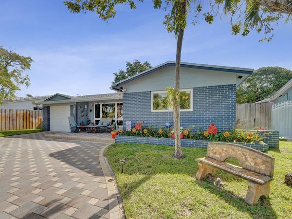 1921 N 49th Avenue, Hollywood, FL 33021