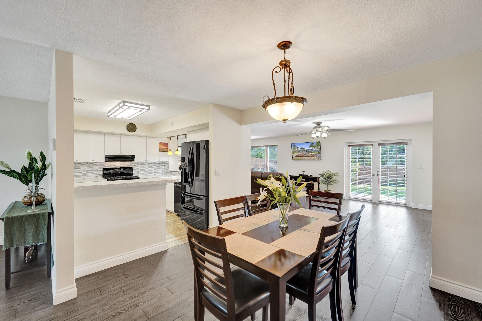 1921 N 49th Avenue, Hollywood, FL 33021 Photo