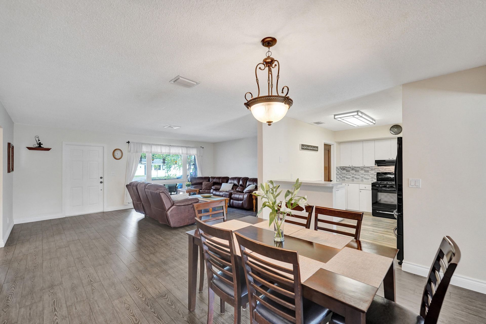 1921 N 49th Avenue, Hollywood, FL 33021 Photo