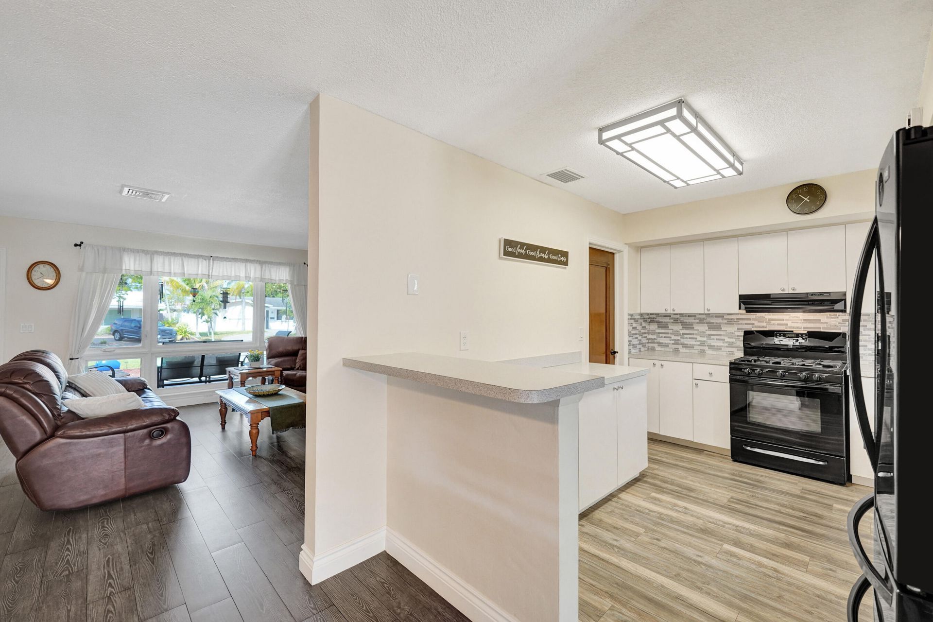 1921 N 49th Avenue, Hollywood, FL 33021 Photo