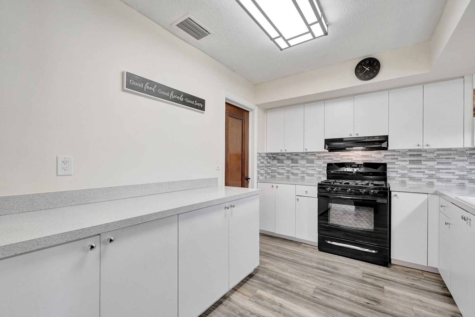 1921 N 49th Avenue, Hollywood, FL 33021 Photo