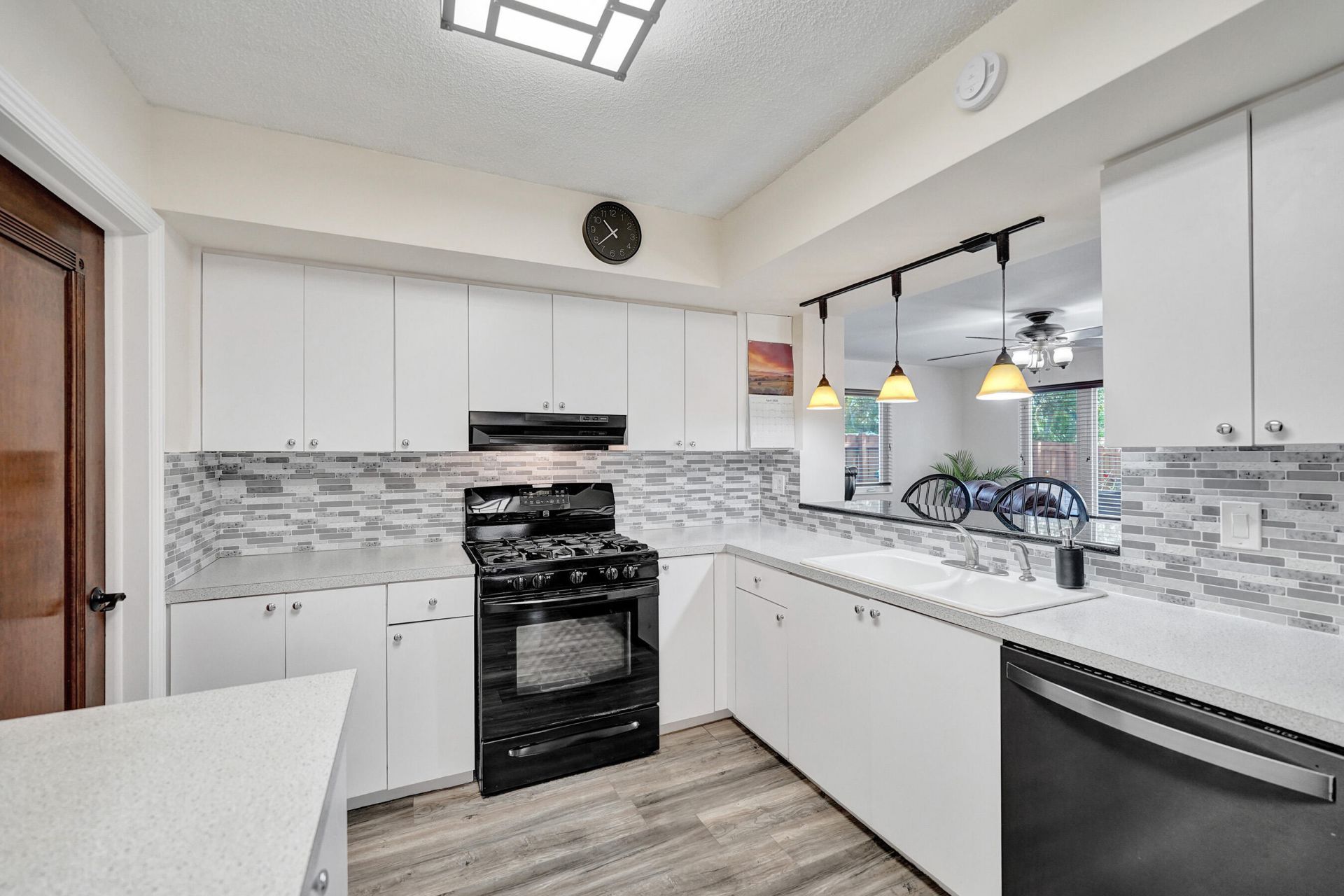 1921 N 49th Avenue, Hollywood, FL 33021 Photo