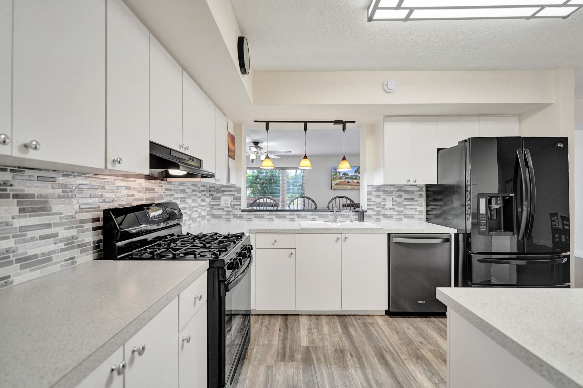 1921 N 49th Avenue, Hollywood, FL 33021 Photo