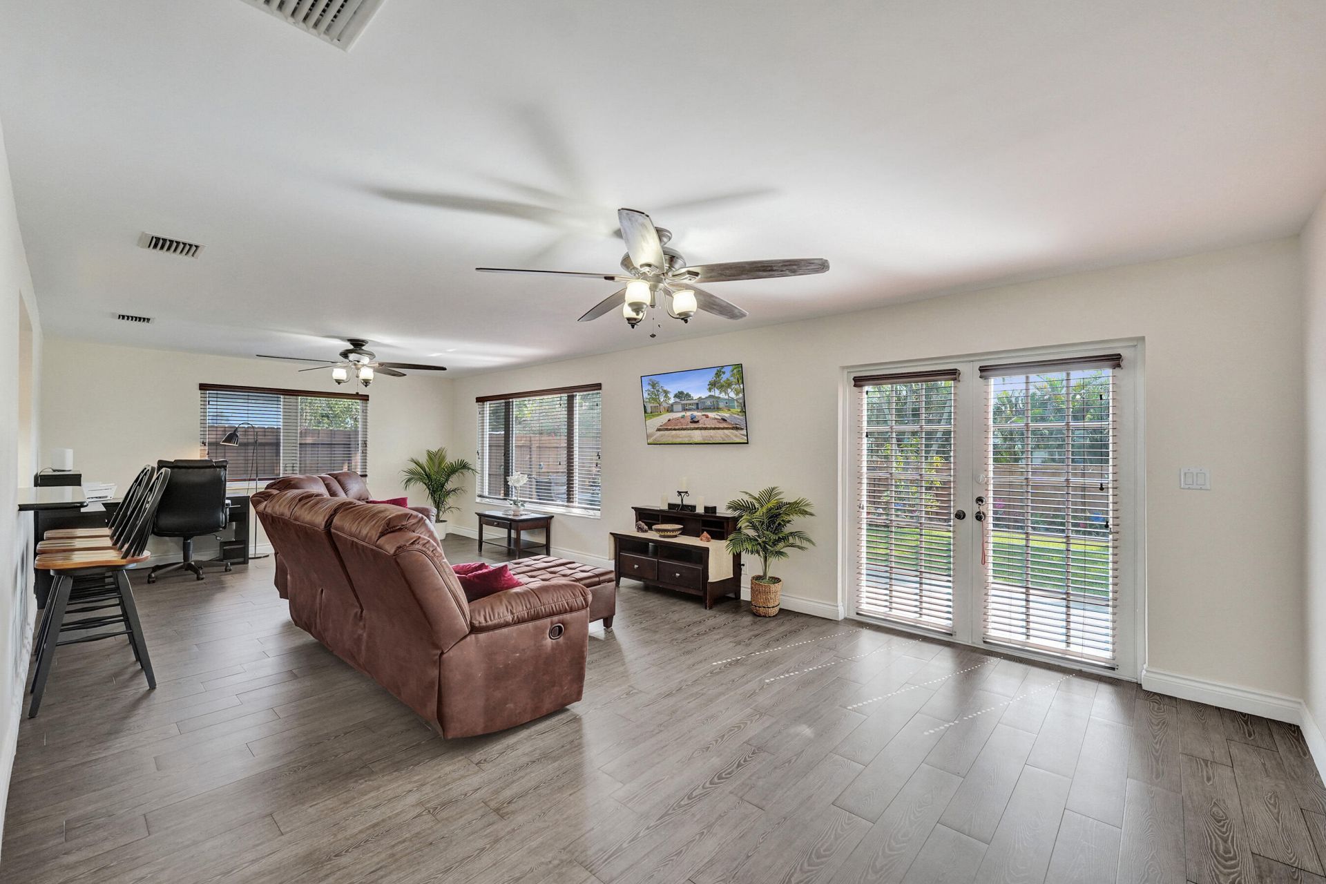 1921 N 49th Avenue, Hollywood, FL 33021 Photo