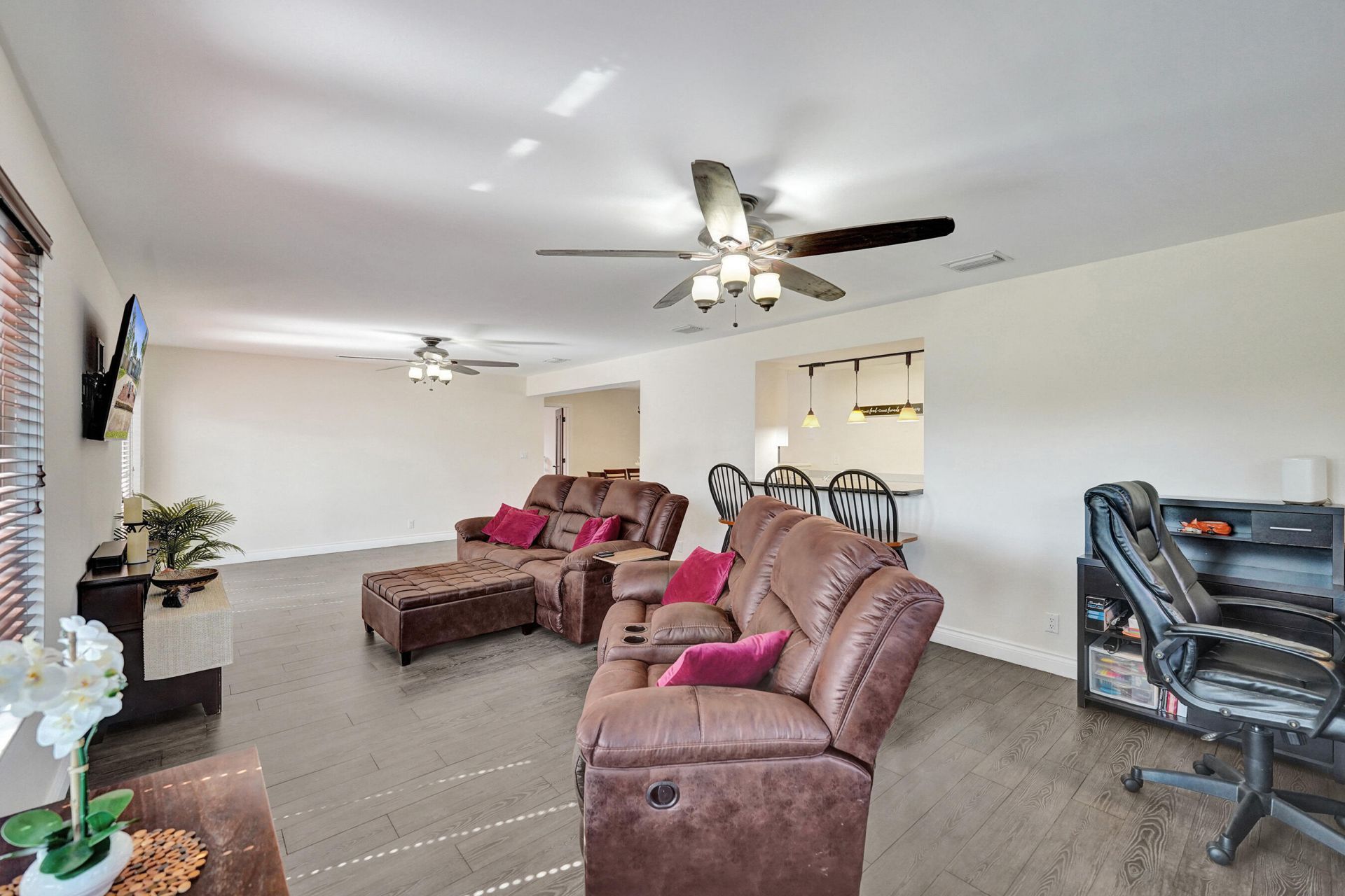 1921 N 49th Avenue, Hollywood, FL 33021 Photo