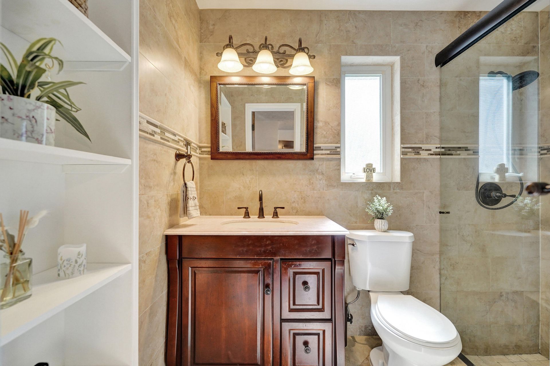 1921 N 49th Avenue, Hollywood, FL 33021 Photo