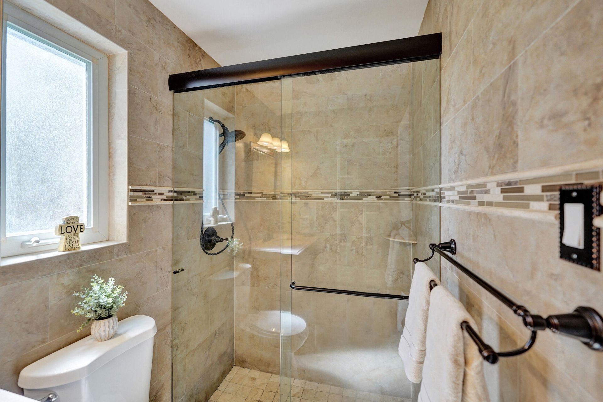 1921 N 49th Avenue, Hollywood, FL 33021 Photo