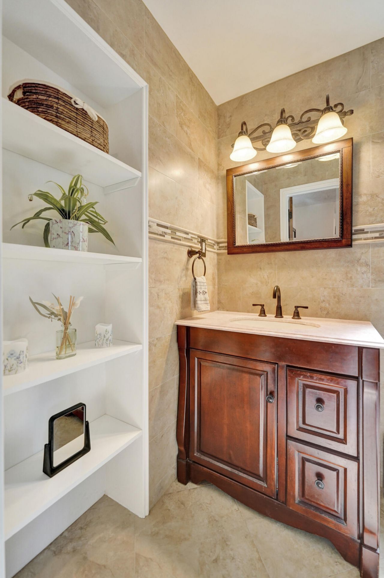 1921 N 49th Avenue, Hollywood, FL 33021 Photo