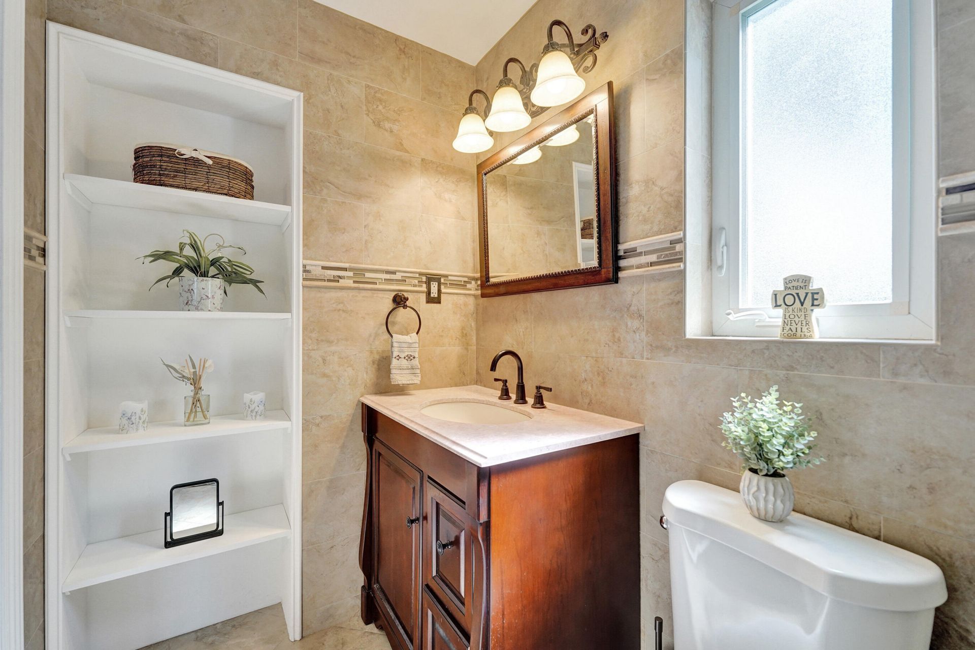 1921 N 49th Avenue, Hollywood, FL 33021 Photo