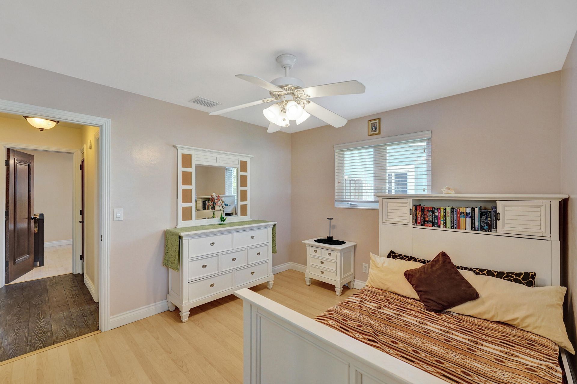 1921 N 49th Avenue, Hollywood, FL 33021 Photo