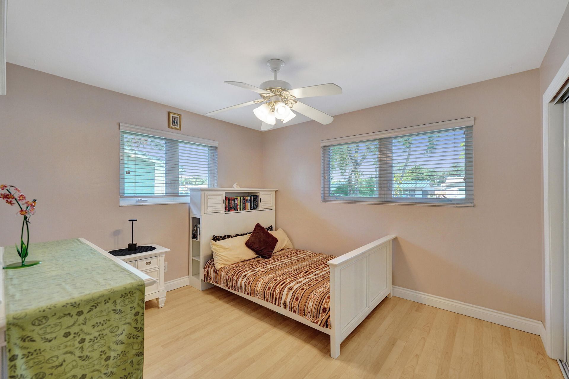 1921 N 49th Avenue, Hollywood, FL 33021 Photo