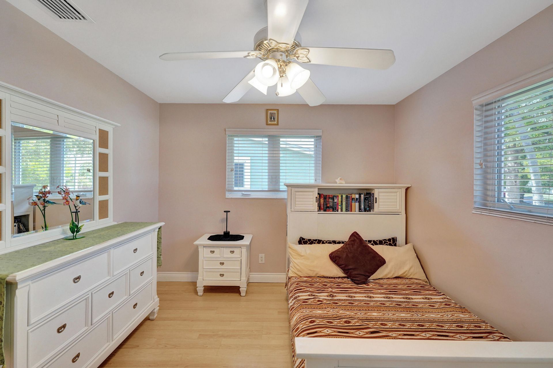 1921 N 49th Avenue, Hollywood, FL 33021 Photo