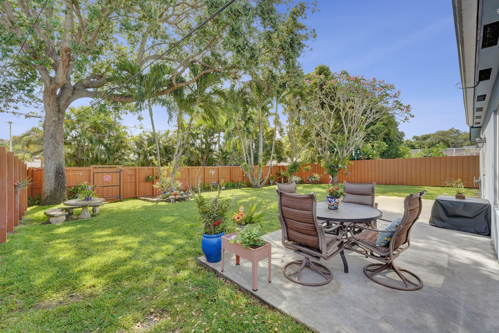 1921 N 49th Avenue, Hollywood, FL 33021 Photo