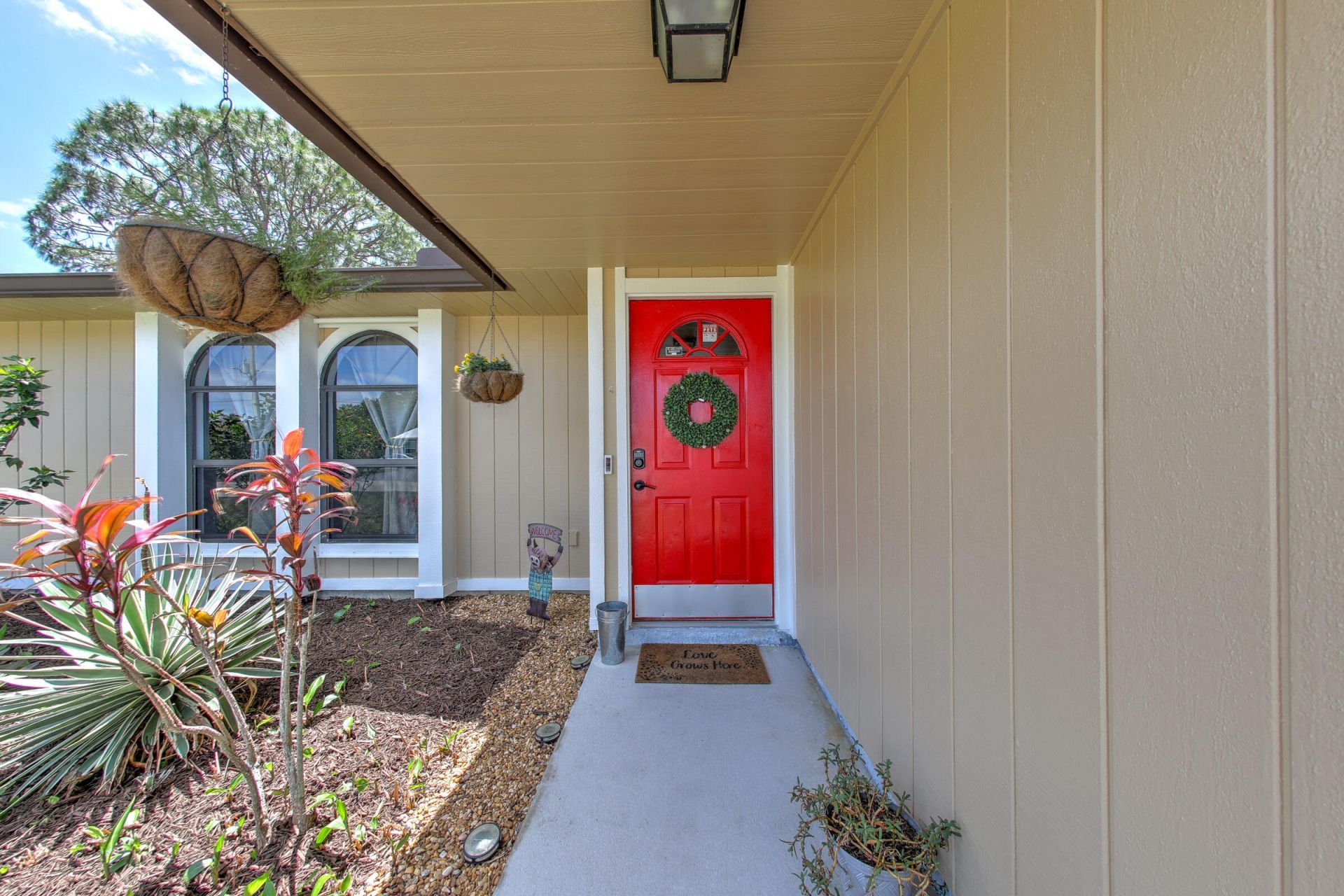 1092 SW Alcantarra Boulevard, Port Saint Lucie, FL 34953 Photo