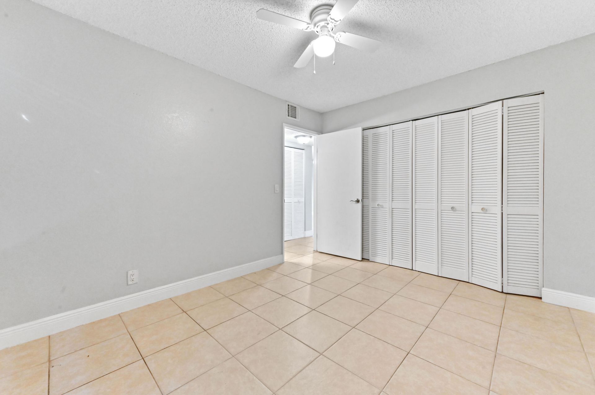 1445 Lake Crystal Drive, Unit F, West Palm Beach, FL 33411 Photo