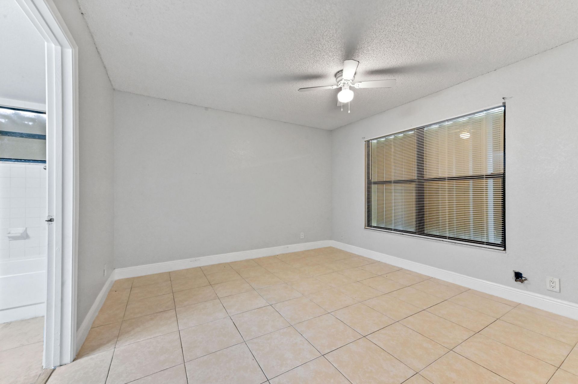 1445 Lake Crystal Drive, Unit F, West Palm Beach, FL 33411 Photo