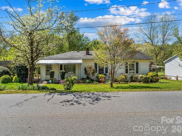 428 Melrose Street SW, Lenoir, NC 28645