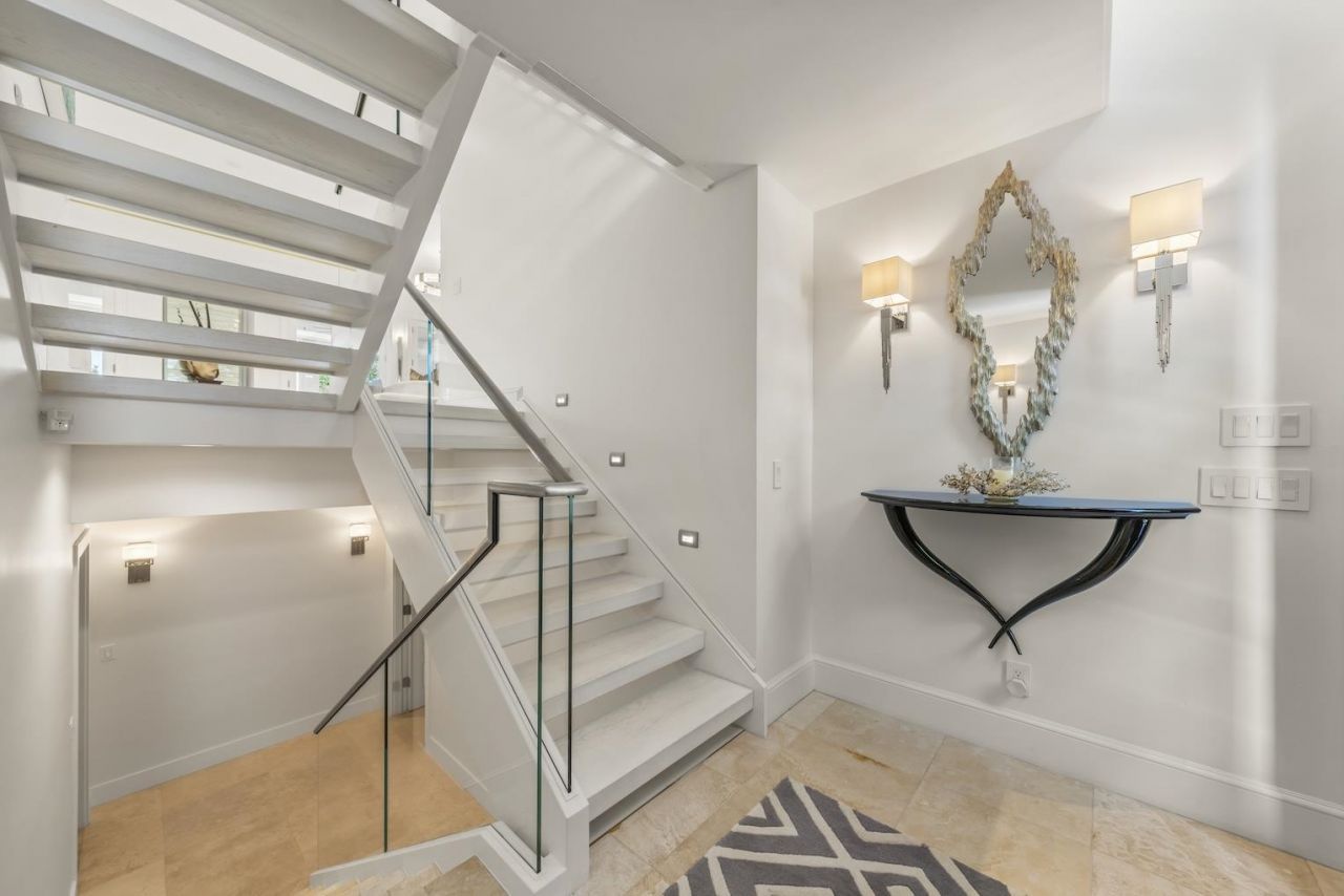 545 Lighthouse Way, Sanibel, FL 33957 Photo