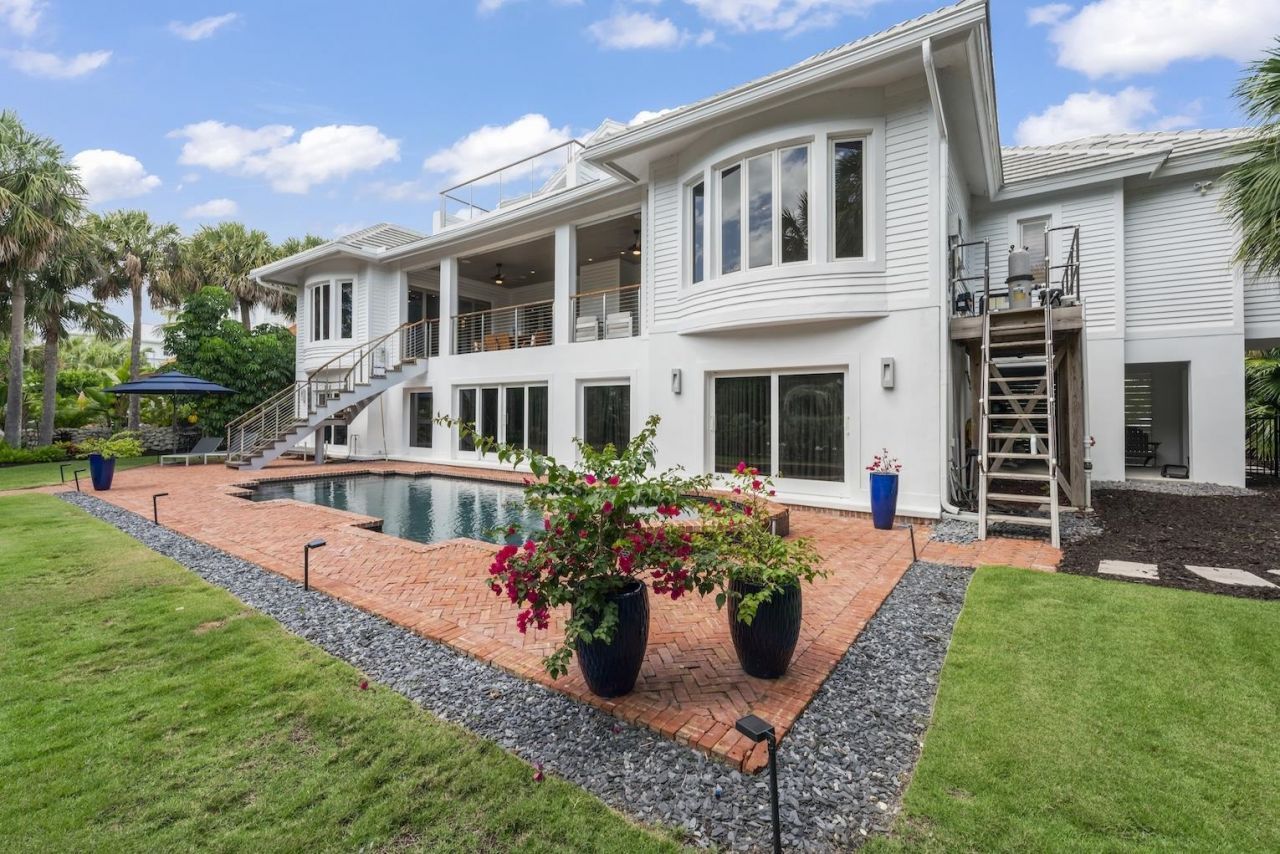 545 Lighthouse Way, Sanibel, FL 33957 Photo