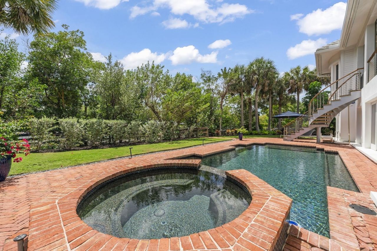 545 Lighthouse Way, Sanibel, FL 33957 Photo