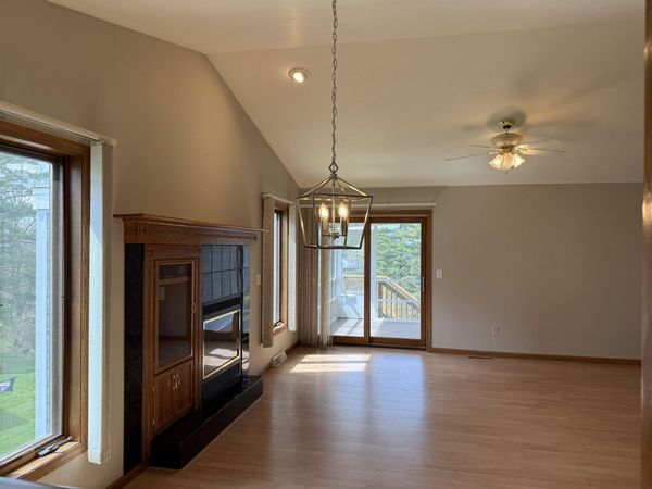1045 Saddle Ridge, Portage, WI 53901