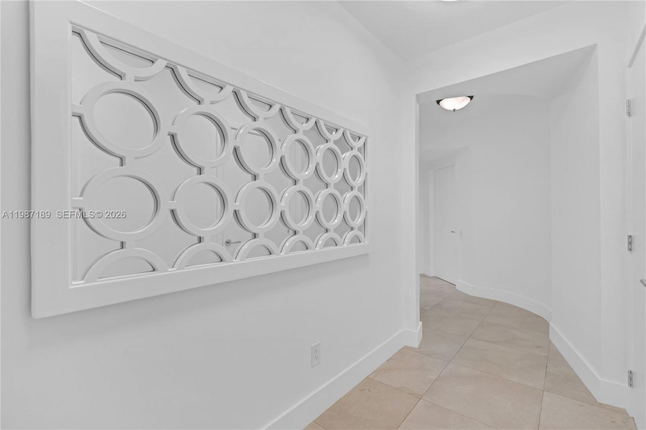 1500 Ocean Dr, Unit 505, Miami Beach, FL 33139 Photo