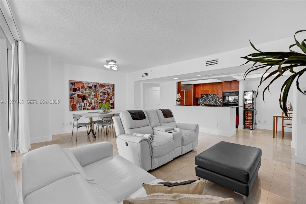 1500 Ocean Dr, Unit 505, Miami Beach, FL 33139 Photo