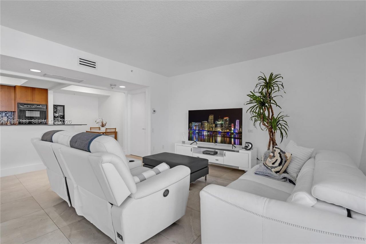 1500 Ocean Dr, Unit 505, Miami Beach, FL 33139 Photo