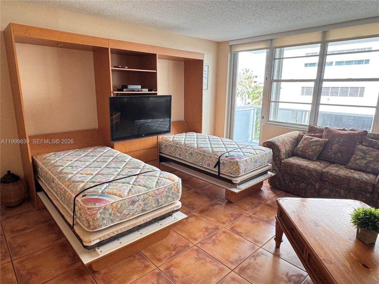 3725 S Ocean Dr, Unit 421, Hollywood, FL 33019 Photo