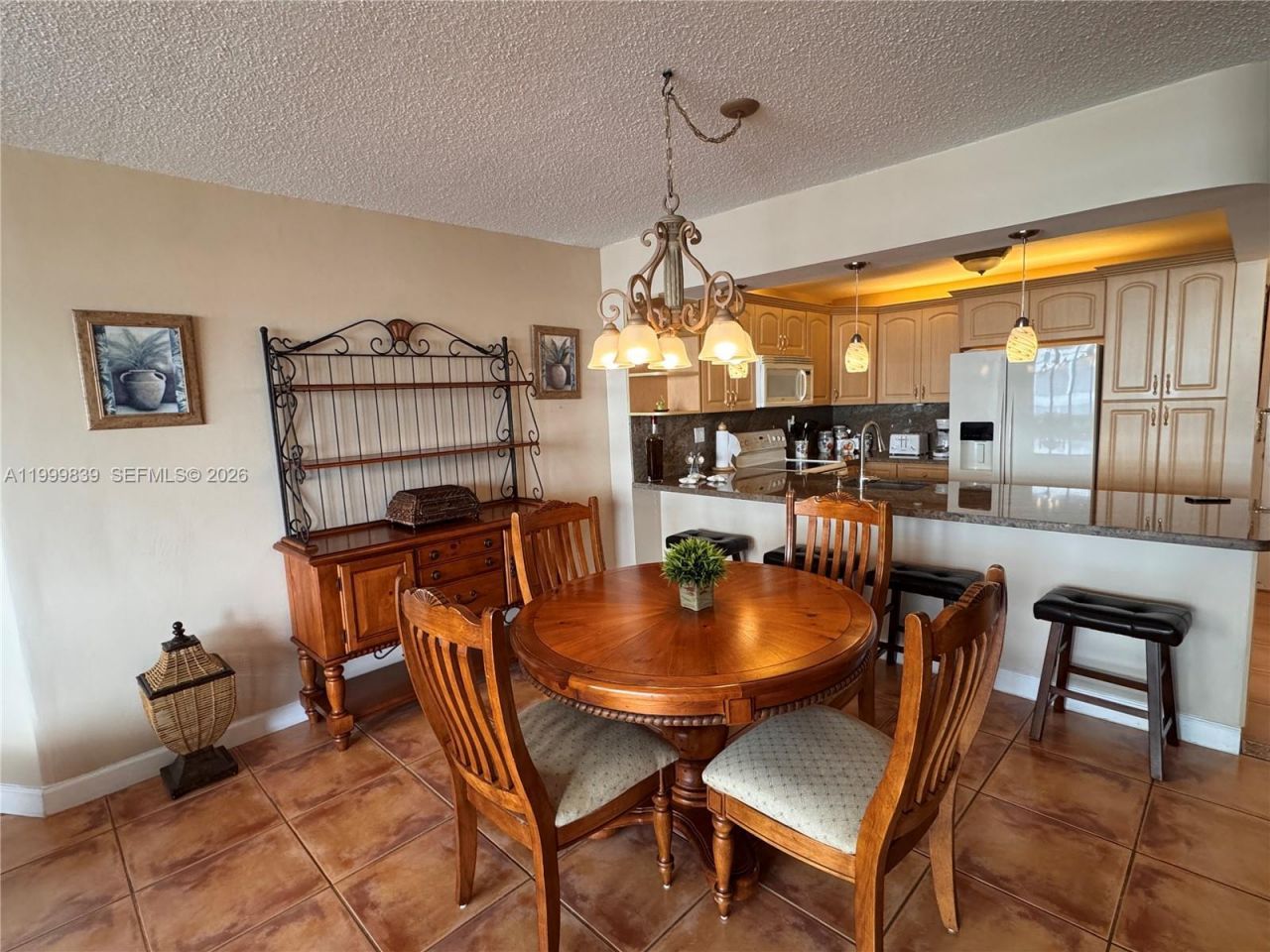 3725 S Ocean Dr, Unit 421, Hollywood, FL 33019 Photo