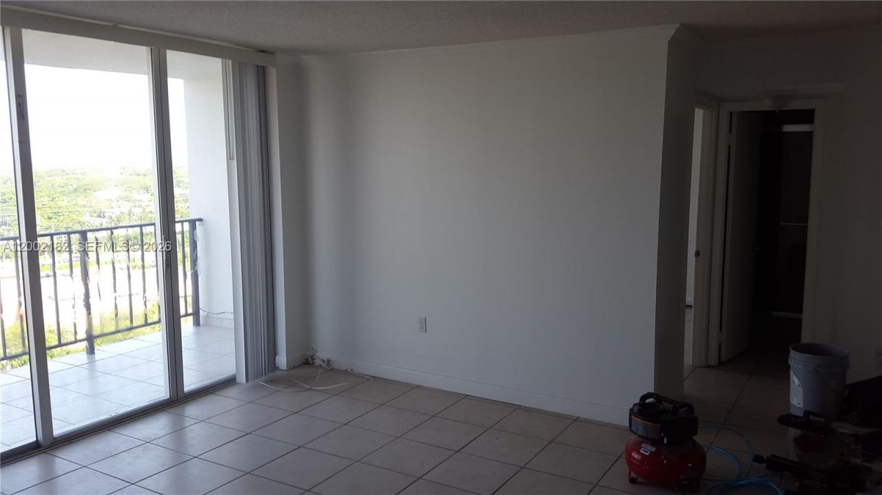 2750 NE 183rd St, Unit 1504, Aventura, FL 33160 Photo