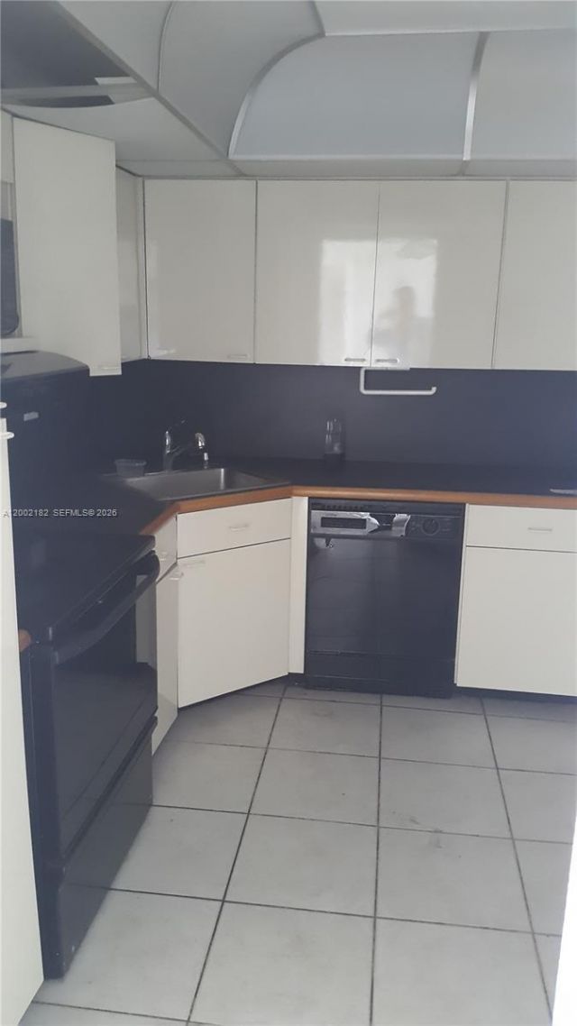 2750 NE 183rd St, Unit 1504, Aventura, FL 33160 Photo