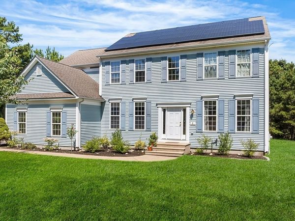 2 Gabriel Ln, Plymouth, MA 02360