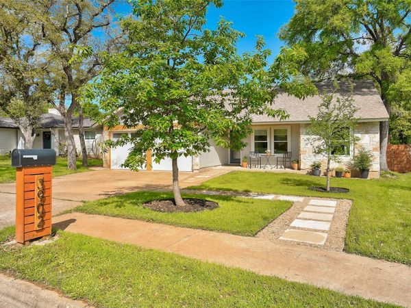 3902 Holt DR, Austin, TX 78749