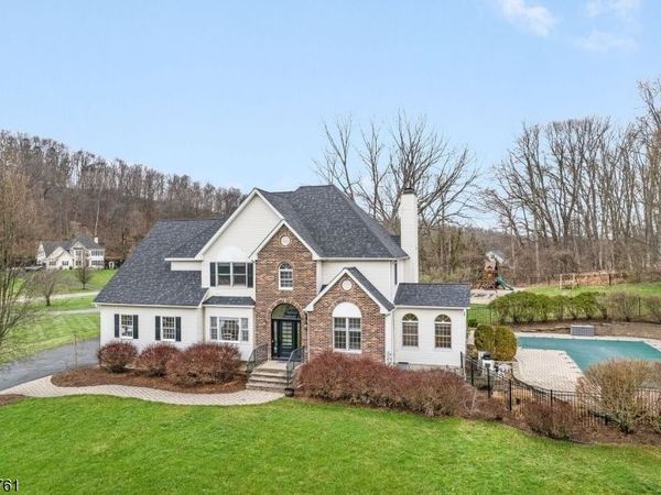 14 Fiddlers Way, Lafayette, NJ 07848