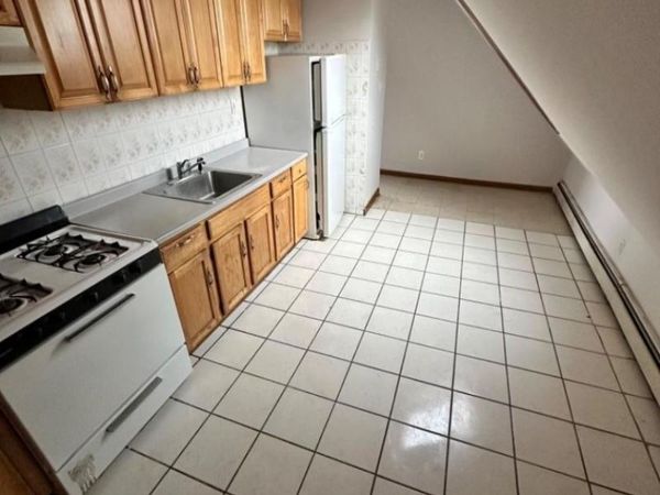 136 Marshall St, Elizabeth, NJ 07206