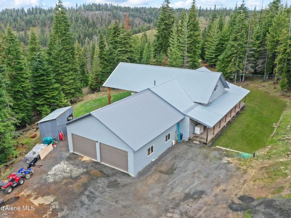 414 Joan's Road, Santa, ID 83866