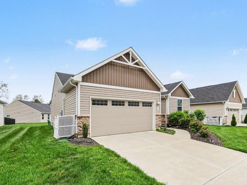 8 Platform Street, Amelia, OH 45102 Photo 2