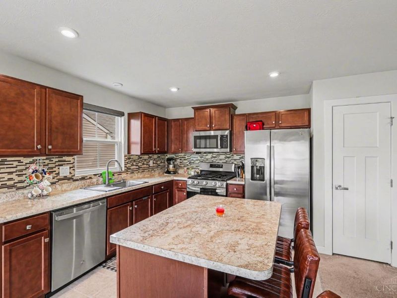 8 Platform Street, Amelia, OH 45102 Photo 6