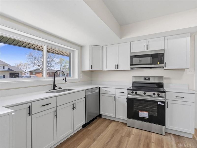 4865 Thorain Court, Dayton, OH 45416 Photo 16