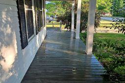 1210 Hunt St photo 4