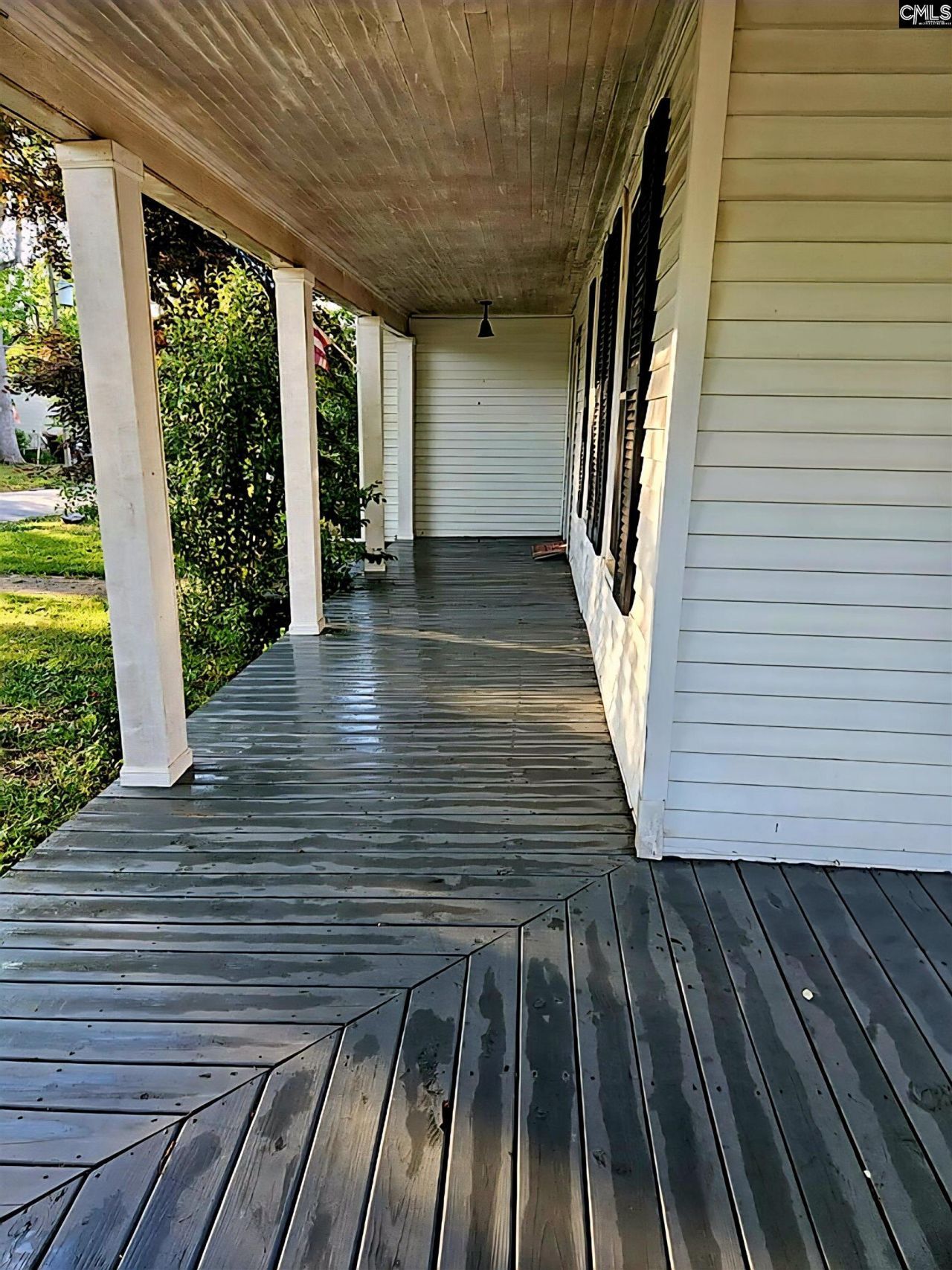 1210 Hunt St Photo 4