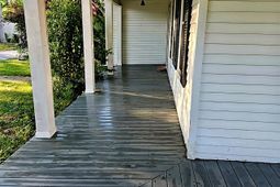 1210 Hunt St photo 4