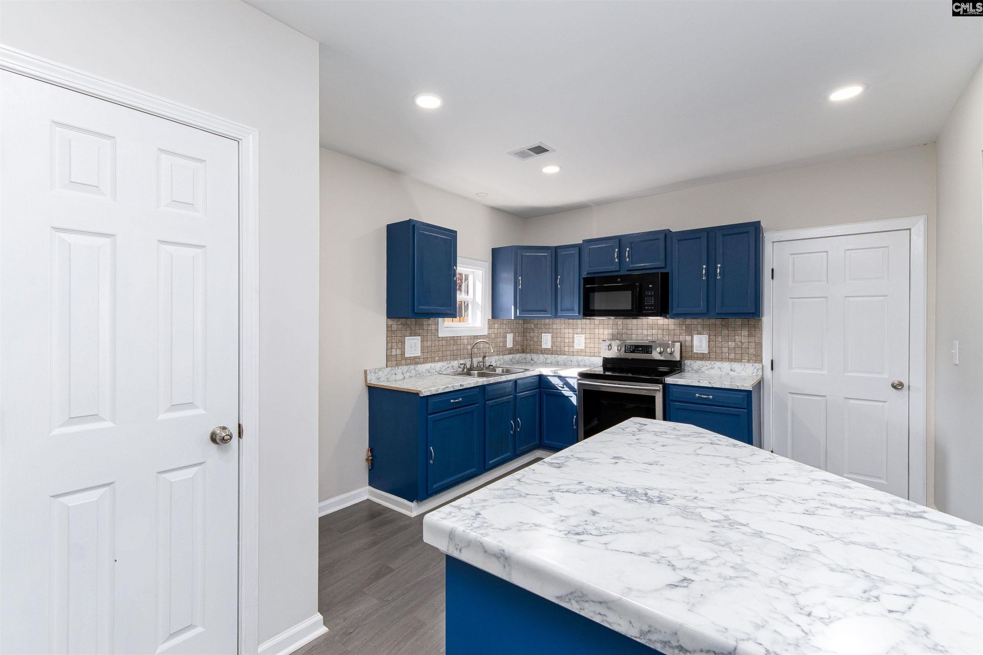 2201 Liberty Street  Photo 8