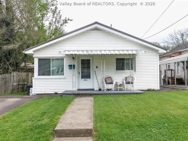 850 Valley Pike Drive, St Albans, WV 25177