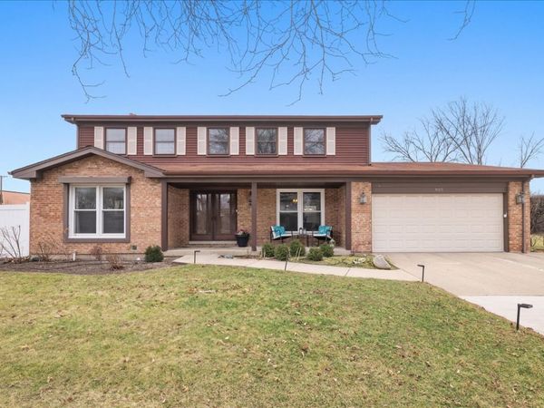 805 Sutton Drive , Northbrook, IL 60062